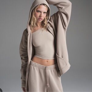 SKIMS Cotton Fleece Classic Zip Up Hoodie Sweatshirt Stone Medium